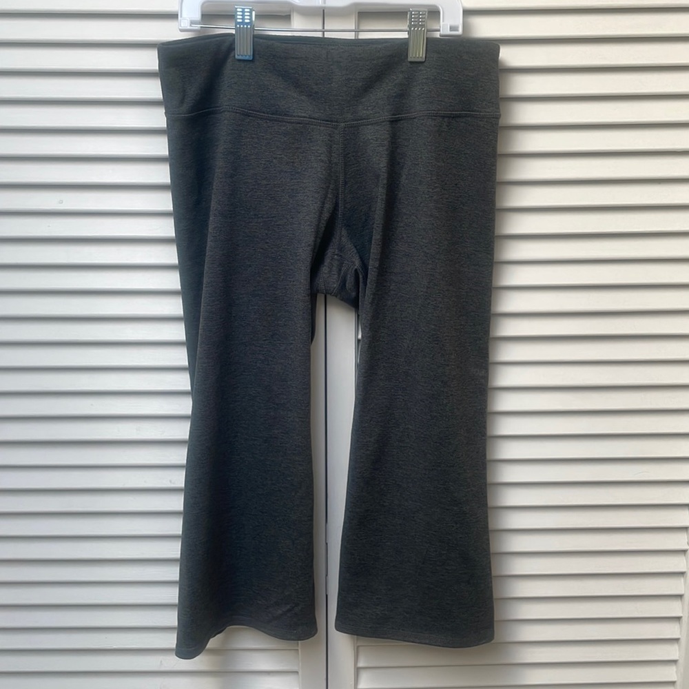 Soybu Lotus Fit capri yoga legging